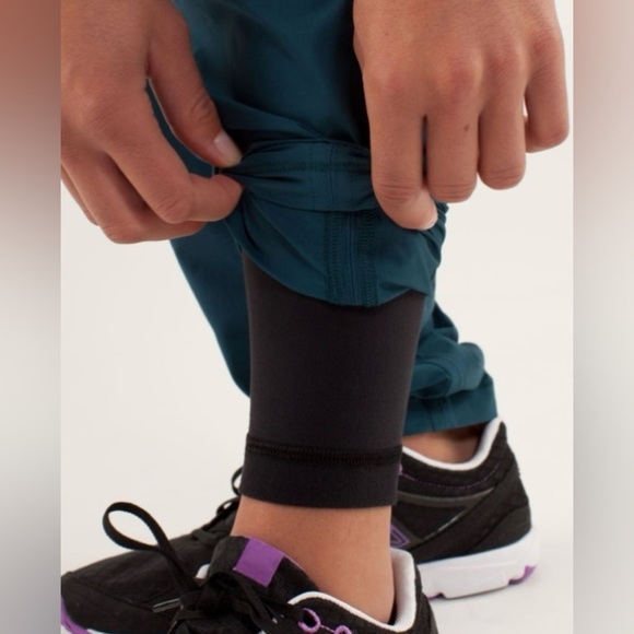 Women’s Lululemon Athletica Run With Rover Pant Alberta Lake size 6 (lined) - Picture 6 of 16